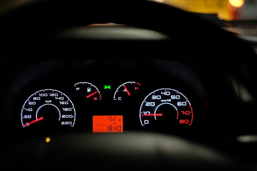 car-dashboard-speedometer-speed-2667434 car dashboard, speedometer, speed-2667434.jpg
